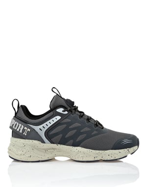 Runner Sneaker Scratch