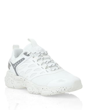 Runner Sneaker Scratch
