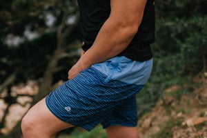 Herren Badehose mit Muster Streifen Grün Schwarz