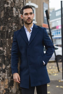 Marineblauer Herrenmantel aus Wollmischung mit Reverskragen