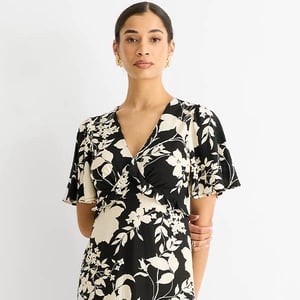 Mono Ruffle V-Ausschnitt Viskose Midikleid