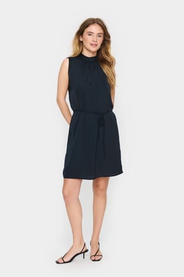 Kleid Gerade Passform black