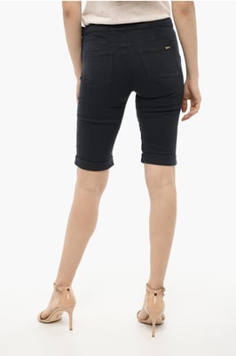 Shorts mit Bündchensaum und goldenem Verschluss in Blau