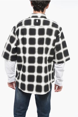 Baumwollhemd mit Druckknöpfen und BLURRED CHECK in Schwarz und Weiß