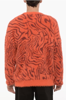 Flauschiger Pullover mit Rundhalsausschnitt in Arancio, Burgund