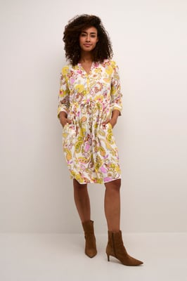 Kleid mit femininer Silhouette multicolour
