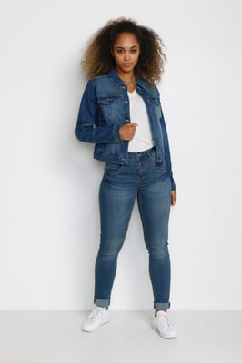 Denimjacke mit femininer Silhouette blue