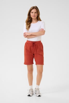 Shorts Regular fit red