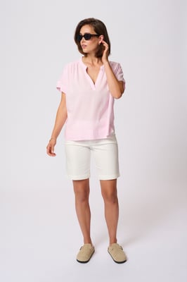 Shorts Regular fit cream
