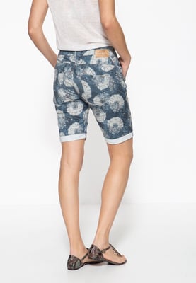 Amor, Truth & Trust Damen Jeansshorts mit Beinaufschlag und femininem Muster Gwen Denim