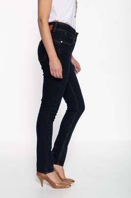 Amor, Truth & Trust Damen Slim Fit Jeans mit kontrastierdenden Absteppungen Chloe dunkelblau