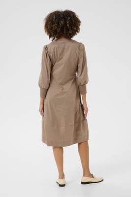 Kleid Feminine beige