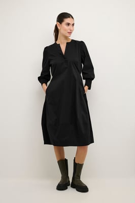 Kleid Weibliche Silhouette black