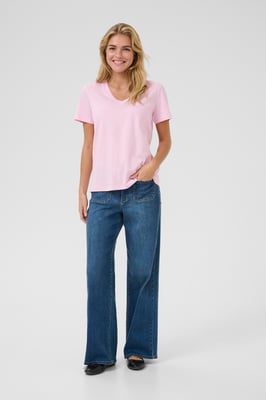 T-shirt pink