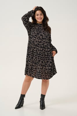 Kleid Regular fit black multi