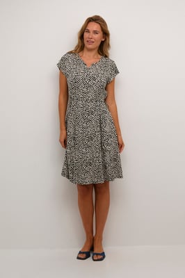 Kleid Regular fit black white