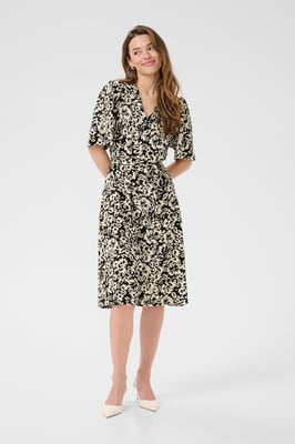 Kleid Regular fit black white