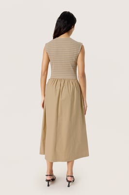 Jerseykleid Feminine Form beige