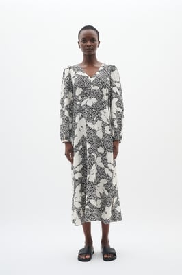 Kleid Gerade Passform black offwhite
