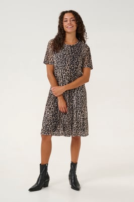 Kleid mit femininer Silhouette animal
