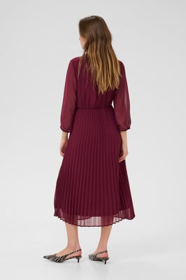 Kleid CUkila Feminine bordo