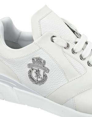 Runner Crest