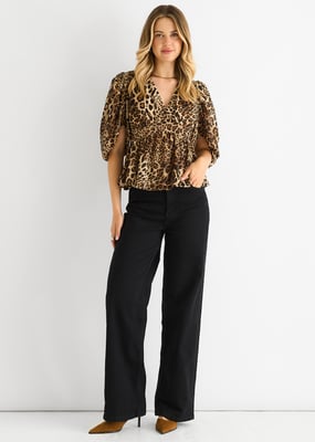 Braune Bluse mit Tiermotiv und Schößchen am V-Ausschnitt