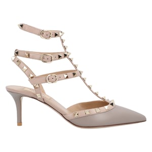 Valentino Garavani Rockstud Pumps mit spitzer Zehenpartie