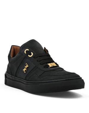 Low-Top Turnschuhe