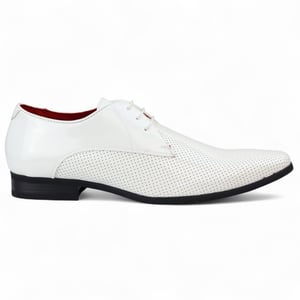 Weiße formelle Herrenschuhe mit spitzer Spitze und perforiertem Schnürschuh