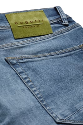 Bugatti Herren Jeanshose im Used-Look