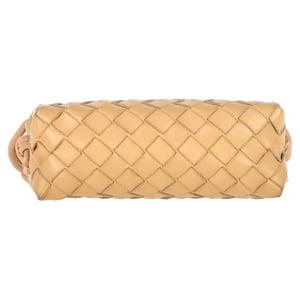 Bottega Veneta Mini Intrecciato Loop Camera Umhängetasche aus gelbem Lammleder