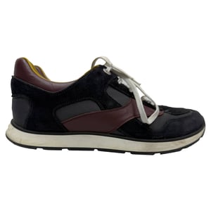 Louis Vuitton Miles Schnür-Sneaker aus mehrfarbigem Wildleder und Leder