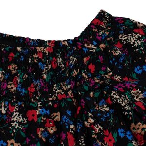 Geblümtes Kleid mit Raffung 486307 für Baby-Mädchen