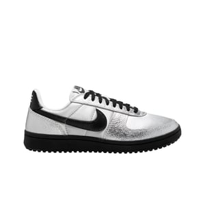 WMNS NIKE FELDGENERAL