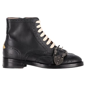 Gucci Queercore Brogue Wingtip-Stiefel aus schwarzem Leder