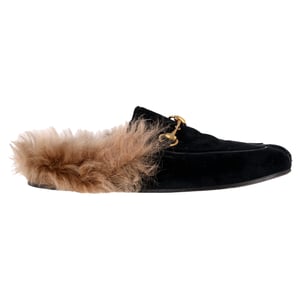 Gucci Princetown Mule Flats aus schwarzem Samt und Häkel- pelz