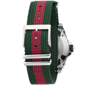 Gucci YA136339 40-mm-Tauchuhr für Männer - stilvoll und robust