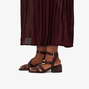 Morwyn Riemen Sandalen aus Weinessleder