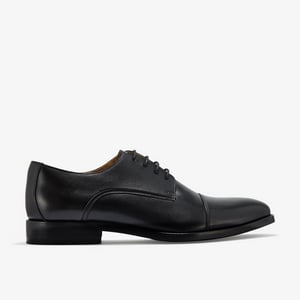 Banstead Mütze Schwarze Lederschuhe