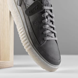 Somerset Spitze Dunkelgraue Nubukschuhe