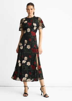 Schwarzes Midikleid mit bestickten Engelsärmeln für jeden Anlass