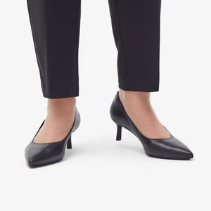Adela Court Schwarze Leder Schuhe