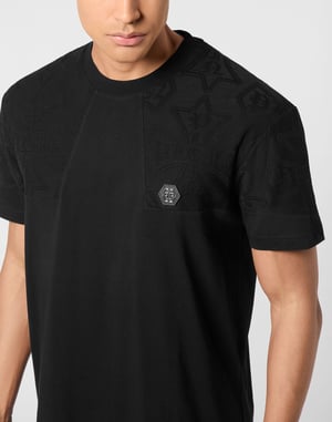 Round Neck T-Shirt Jacquard Crest Cut