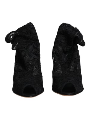 Spitzensandalen mit Peeptoe in Schwarz