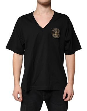V-Ausschnitt T-Shirt mit kurzen Ärmeln
