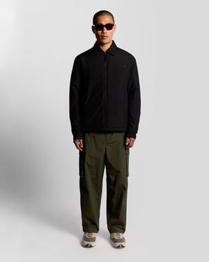 Lyle & Scott Steppjacke mit Kragen – Schwarz