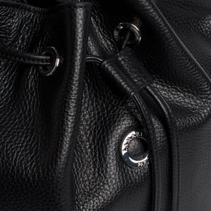 Damenhandtasche mit abnehmbarem Riemen 164007