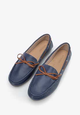 Wittchen Damen-Ledermokassins mit Riemen, Marineblau und Braun, Naturleder