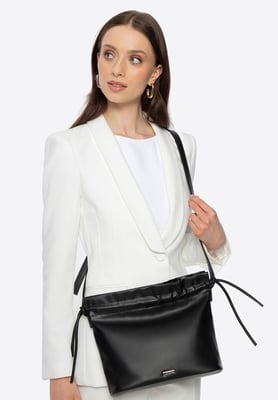 Wittchen Damen-Umhängetasche mit Zierbändern, schwarz, Kunstleder